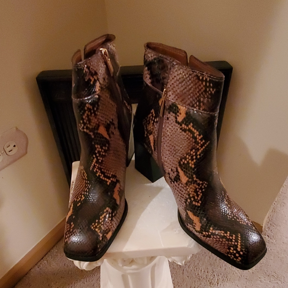 FrancoSarto short boots